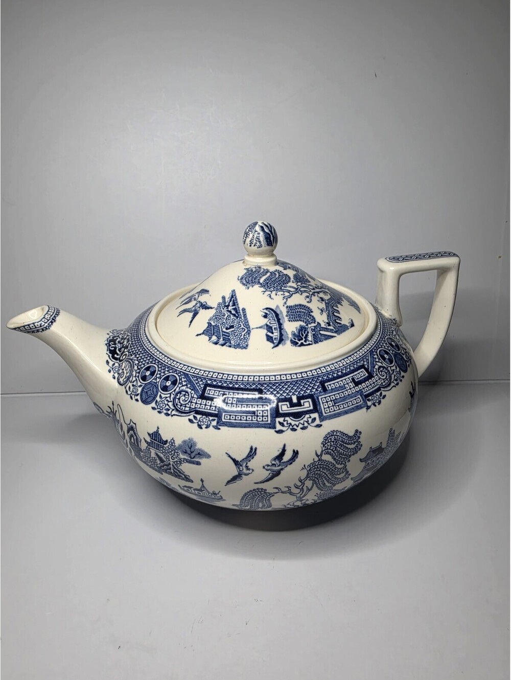 Vintage Wedgwood Etruria Blue Willow Teapot with Lid England